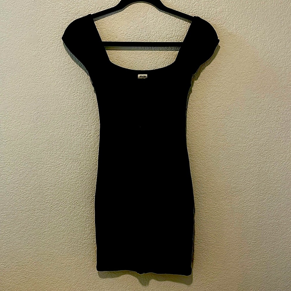 Aritzia Wilfred Free Fortune black dress